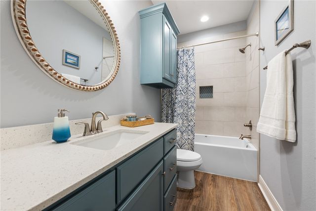 4345 Fox River Lane, Bryan, TX 77802
