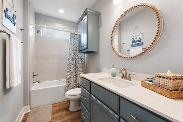 4345 Fox River Lane, Bryan, TX 77802