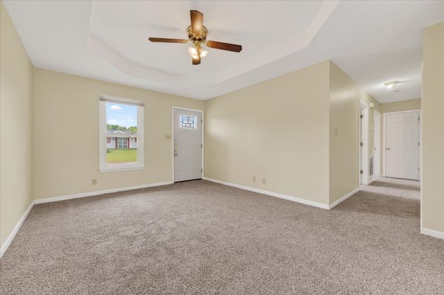 557 Anita Dr, Clarksville, TN 37042