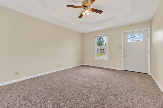 557 Anita Dr, Clarksville, TN 37042