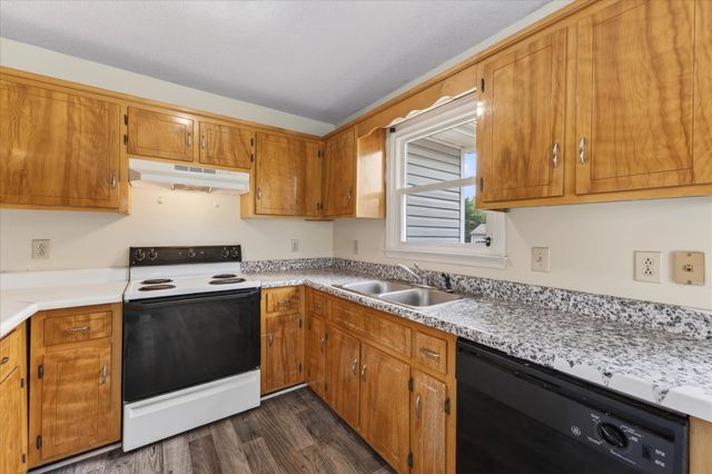 557 Anita Dr, Clarksville, TN 37042