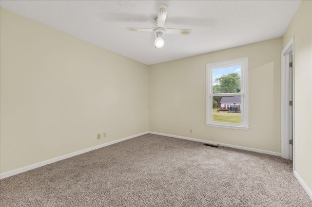 557 Anita Dr, Clarksville, TN 37042