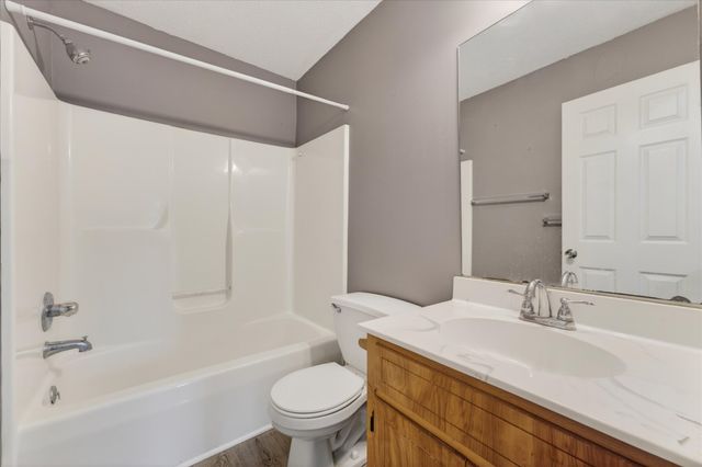 557 Anita Dr, Clarksville, TN 37042