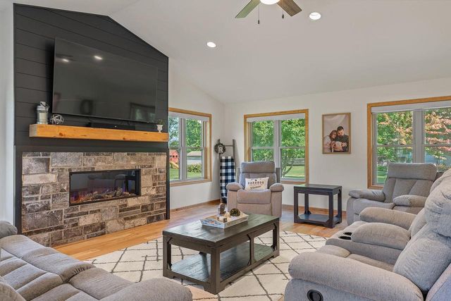 S4166 Whispering Pines Drive, Baraboo, WI 53913