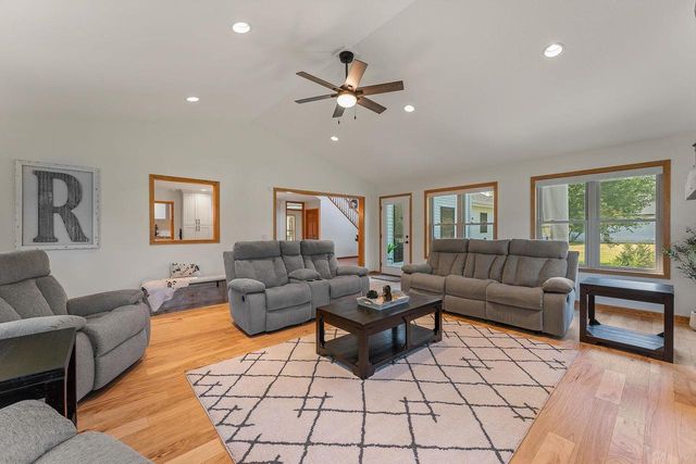 S4166 Whispering Pines Drive, Baraboo, WI 53913