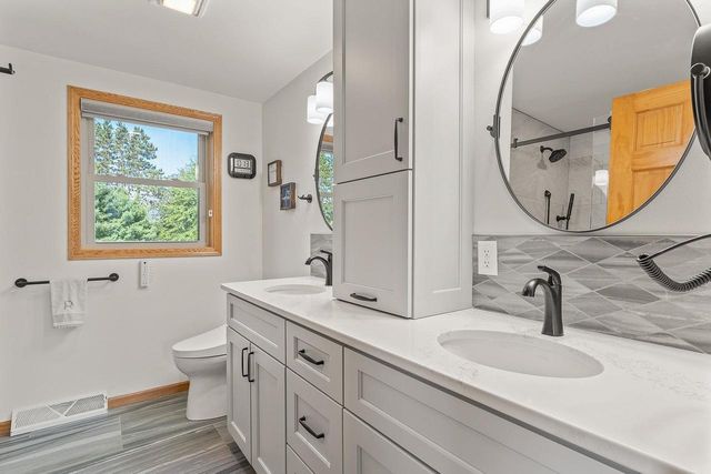 S4166 Whispering Pines Drive, Baraboo, WI 53913