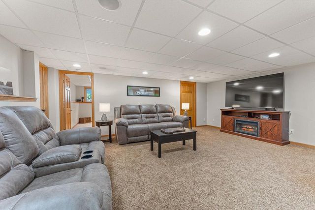 S4166 Whispering Pines Drive, Baraboo, WI 53913