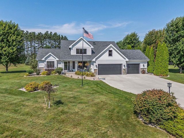 S4166 Whispering Pines Drive, Baraboo, WI 53913