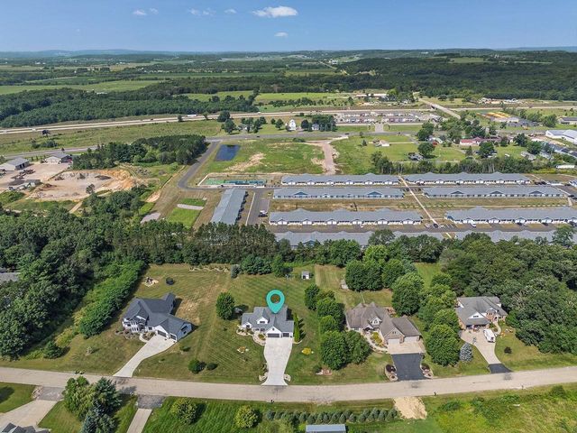 S4166 Whispering Pines Drive, Baraboo, WI 53913