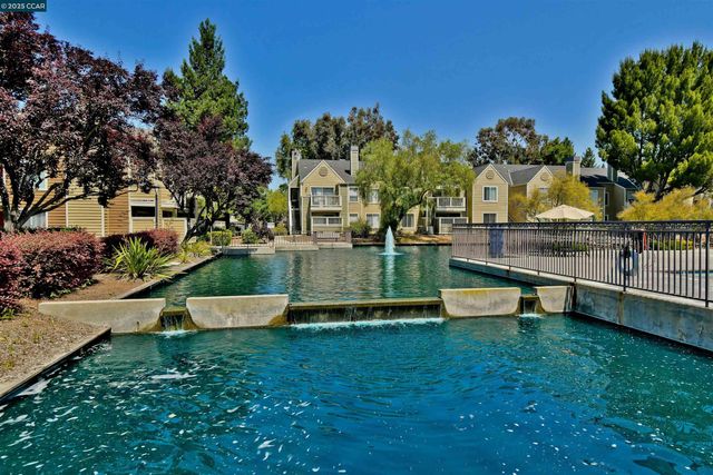 255 Reflections Dr 21, San Ramon, CA 94583