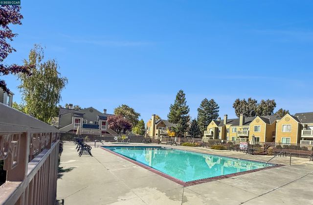 255 Reflections Dr 21, San Ramon, CA 94583