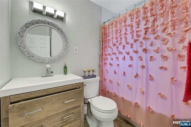 235 Nottingham Road, Ramsey, NJ 07446
