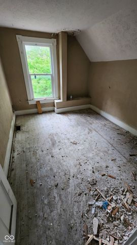 5320 E Burgess Avenue, Indianapolis, IN 46219