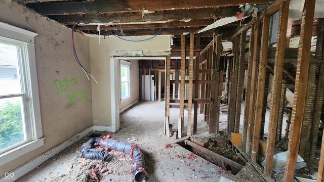 5320 E Burgess Avenue, Indianapolis, IN 46219