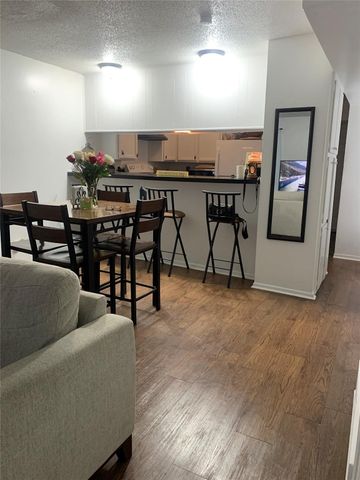 6240 Wheaton Drive 6240, Fort Worth, TX 76133