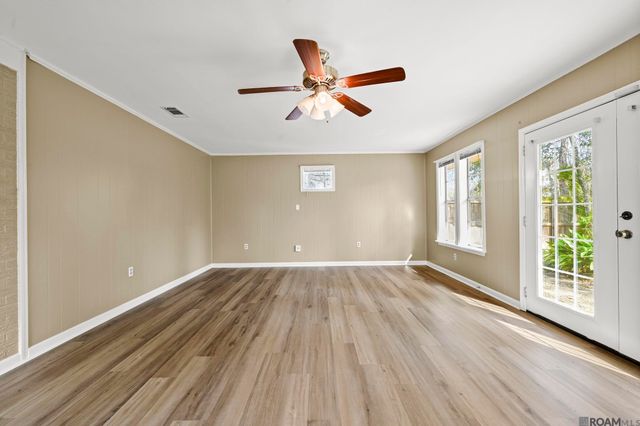 3584 Courtland Dr, Baton Rouge, LA 70814