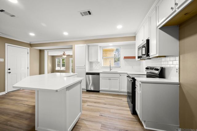 3584 Courtland Dr, Baton Rouge, LA 70814