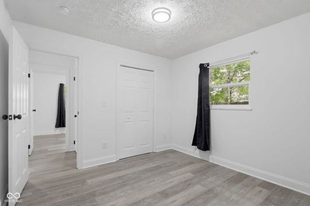 1225 Ridge Top Drive, Greenwood, IN 46142
