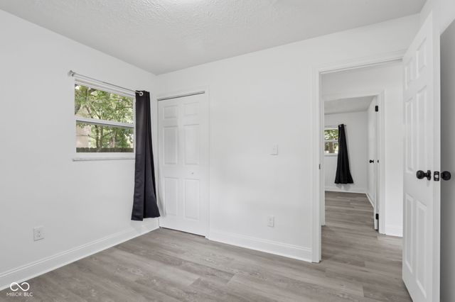 1225 Ridge Top Drive, Greenwood, IN 46142