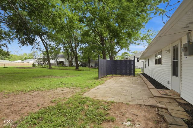 1225 Ridge Top Drive, Greenwood, IN 46142