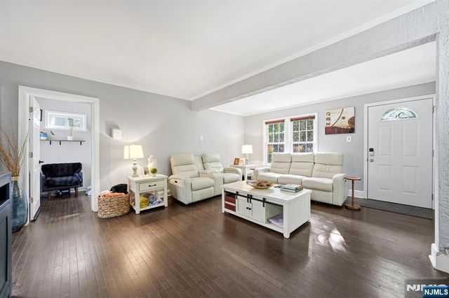 71 Spring Street, Nutley, NJ 07110