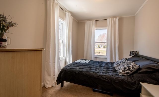 4370 Adair Avenue N, Crystal, MN 55422