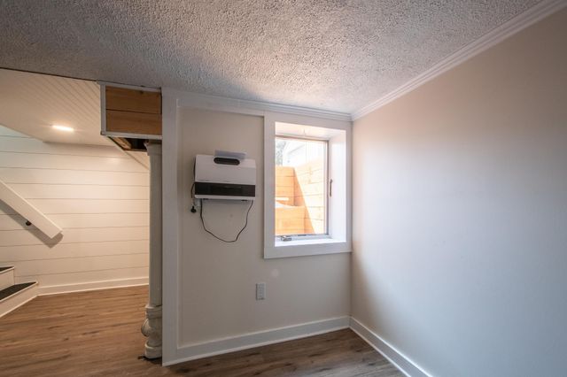 4370 Adair Avenue N, Crystal, MN 55422