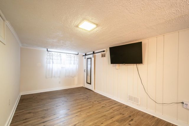 4370 Adair Avenue N, Crystal, MN 55422