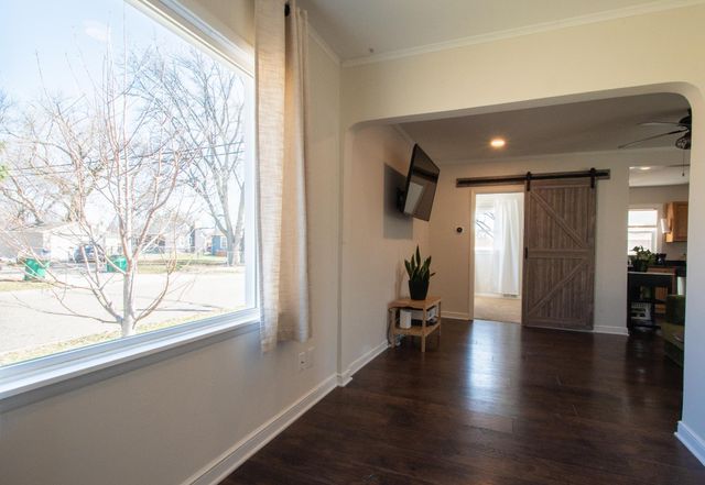 4370 Adair Avenue N, Crystal, MN 55422