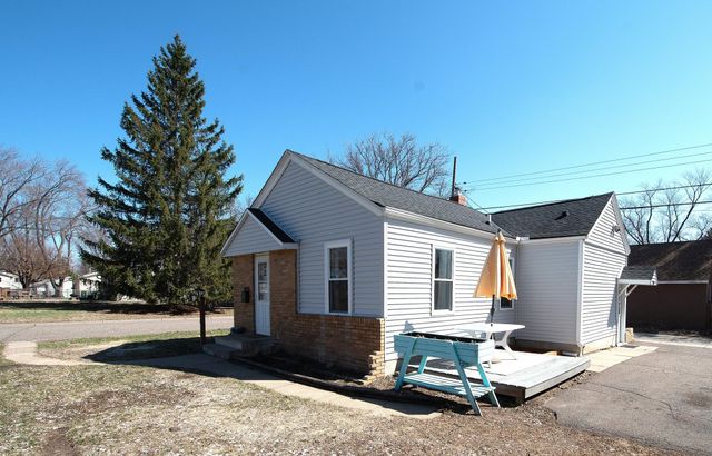 4370 Adair Avenue N, Crystal, MN 55422