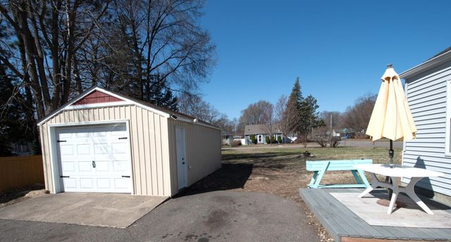 4370 Adair Avenue N, Crystal, MN 55422