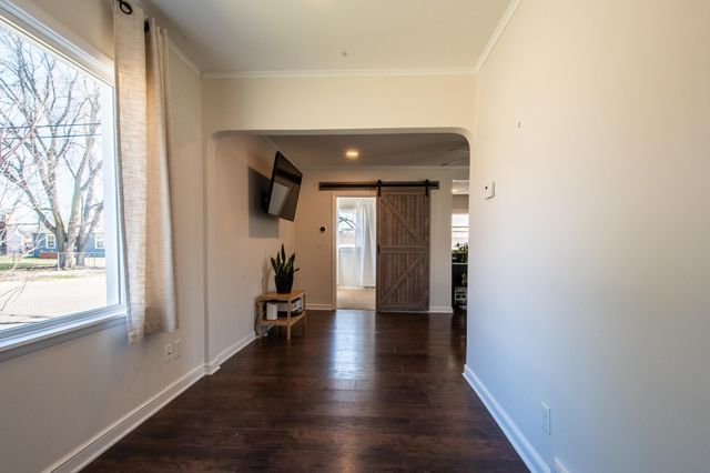 4370 Adair Avenue N, Crystal, MN 55422