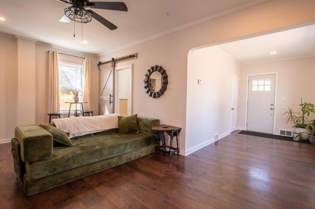 4370 Adair Avenue N, Crystal, MN 55422