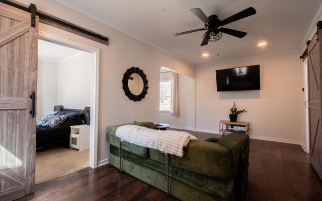 4370 Adair Avenue N, Crystal, MN 55422