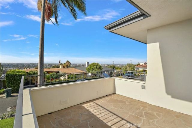 312 Avenida Atezada, Redondo Beach, CA 90277