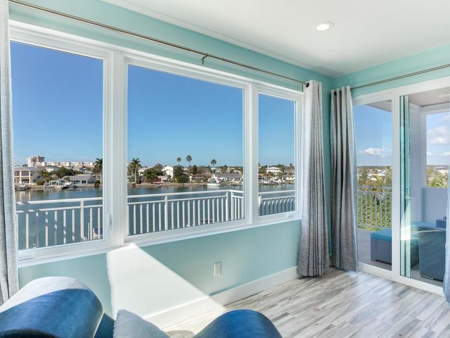 208 171ST AVENUE E, North Redington Beach, FL 33708