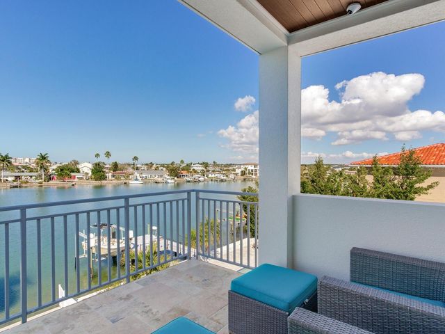 208 171ST AVENUE E, North Redington Beach, FL 33708