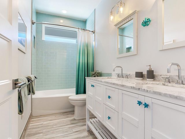 208 171ST AVENUE E, North Redington Beach, FL 33708