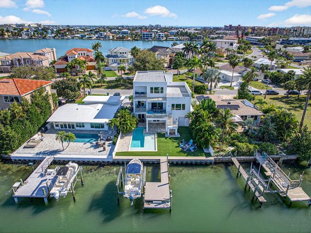 208 171ST AVENUE E, North Redington Beach, FL 33708