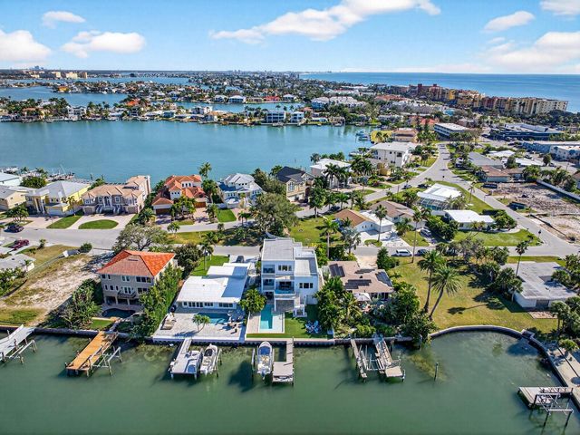 208 171ST AVENUE E, North Redington Beach, FL 33708