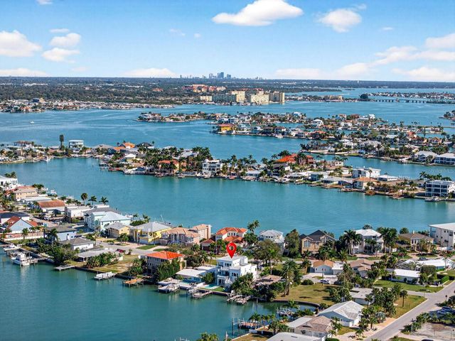 208 171ST AVENUE E, North Redington Beach, FL 33708