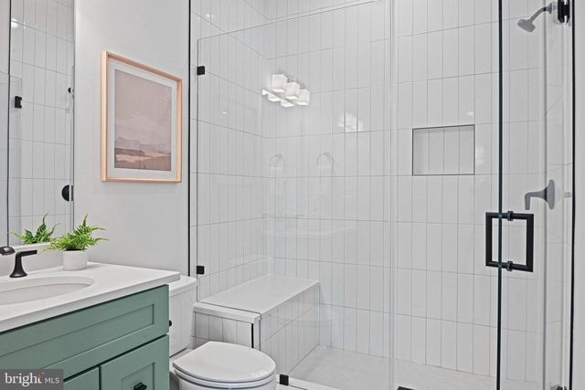 352 AYR HILL AVE NE, Vienna, VA 22180