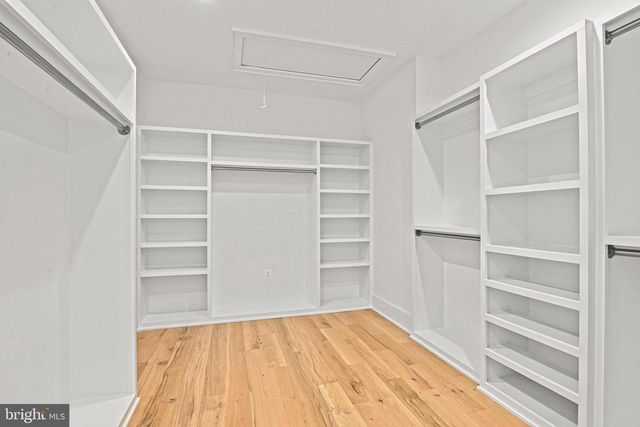 352 AYR HILL AVE NE, Vienna, VA 22180