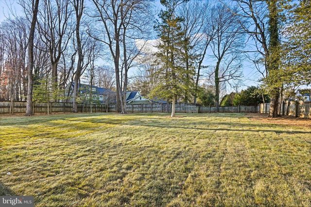 352 AYR HILL AVE NE, Vienna, VA 22180