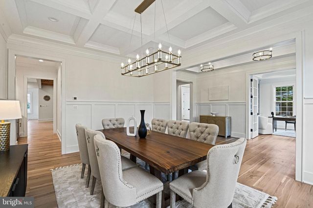 352 AYR HILL AVE NE, Vienna, VA 22180