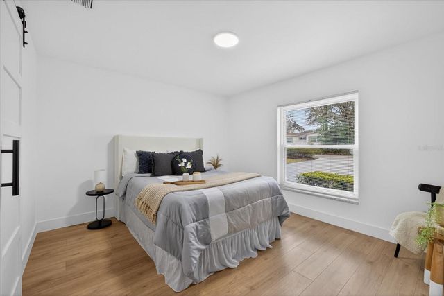 6124 E 111TH AVENUE, Tampa, FL 33617