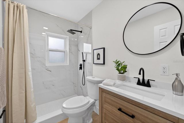 6124 E 111TH AVENUE, Tampa, FL 33617