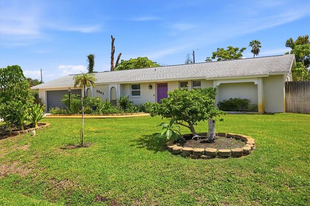 5847 REGENT ROAD, Venice, FL 34293