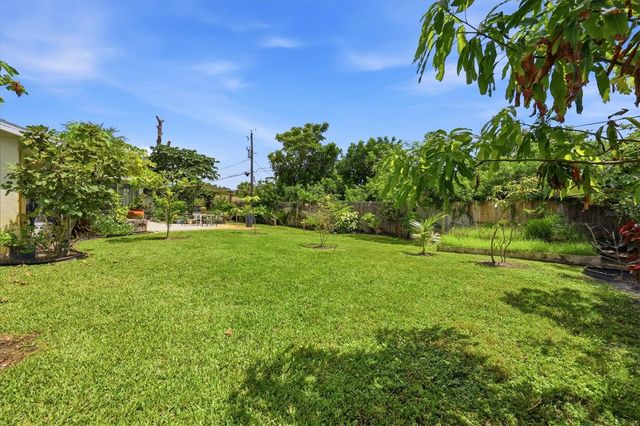 5847 REGENT ROAD, Venice, FL 34293