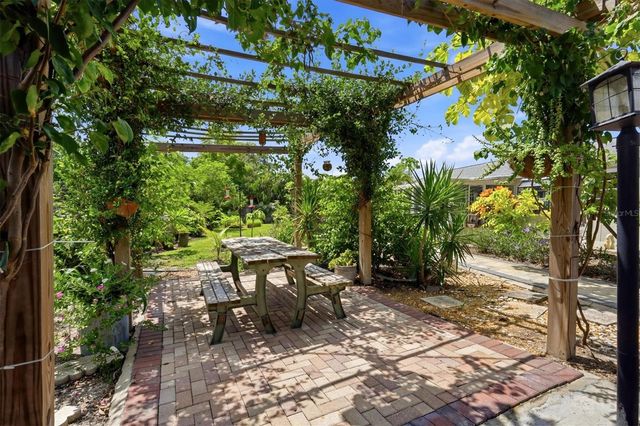 5847 REGENT ROAD, Venice, FL 34293